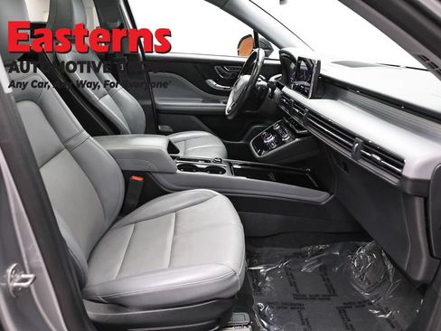 Used 2022 Lincoln Corsair AWD w/ Premium Package image 26