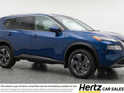 Used 2025 Nissan Rogue SV AWD/4WD image 1