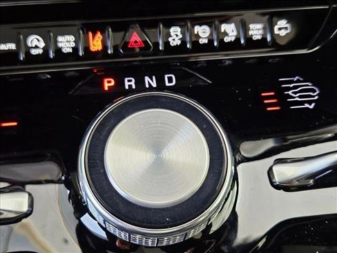 Used 2025 Jeep Grand Wagoneer L Series II Obsidian w/ Quick Order Packagew 28T image 14