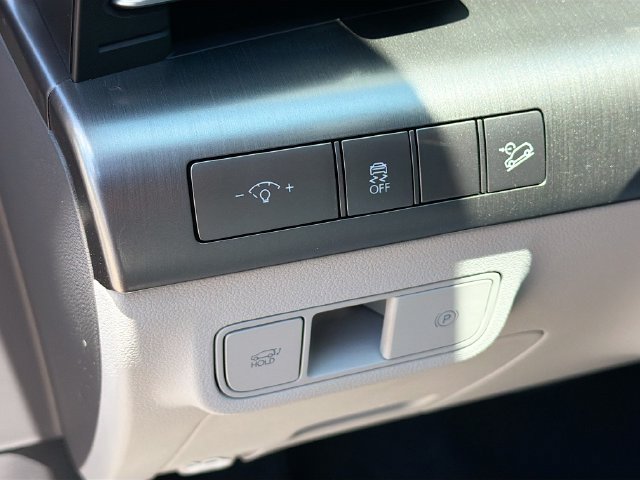 New 2026 Hyundai Kona Limited FWD image 10