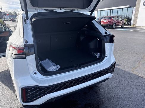 New 2026 Volkswagen Tiguan SEL R-Line image 43