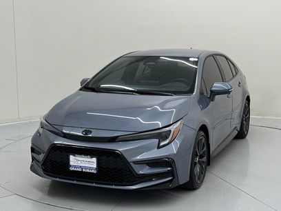 Used 2024 Toyota Corolla SE w/ SE Convenience Package