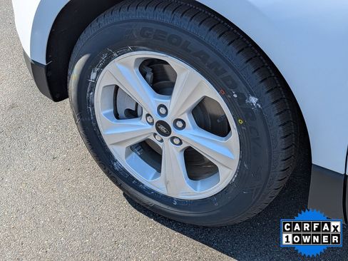 Used 2023 Ford Edge SE AWD/4WD image 11