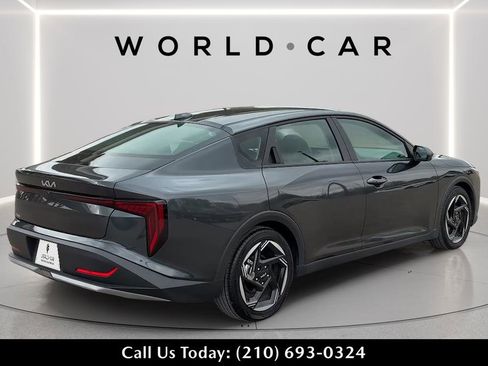 Certified 2025 Kia K4 EX image 3