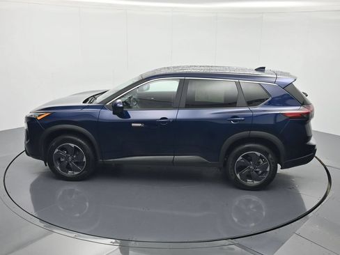 Used 2026 Nissan Rogue SV FWD image 35