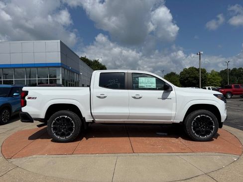 New 2026 Chevrolet Colorado Z71 w/ Technology Package AWD/4WD image 8