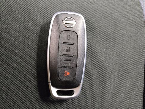 Used 2025 Nissan Versa SV w/ Trunk Package FWD image 32
