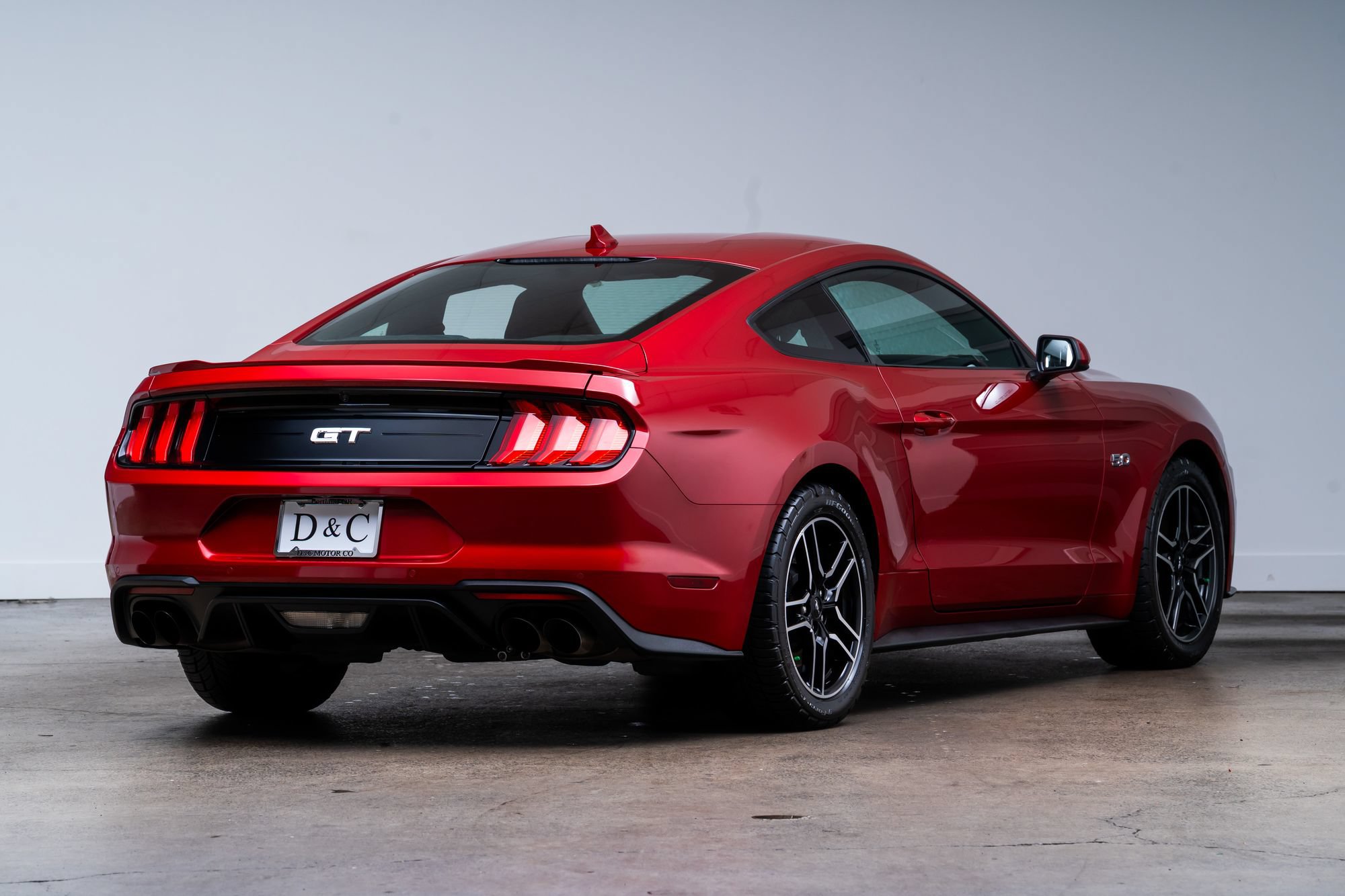 Used 2021 Ford Mustang GT RWD image 6