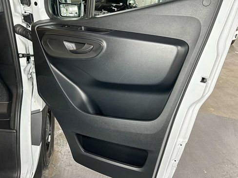 Used 2025 Mercedes-Benz Sprinter 2500 image 10