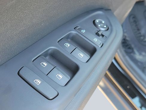 New 2026 Hyundai Venue SEL image 17