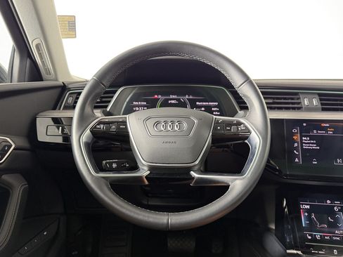 Used 2024 Audi Q8 e-tron Premium Plus AWD/4WD image 13
