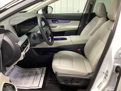 Used 2025 Nissan Murano SL AWD/4WD image 15