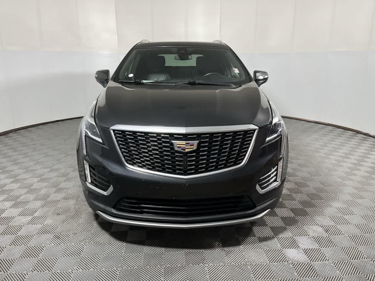 Used 2020 Cadillac XT5 Premium Luxury FWD image 3