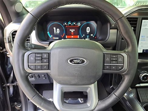 Used 2022 Ford F150 Lariat w/ Equipment Group 502A High image 16