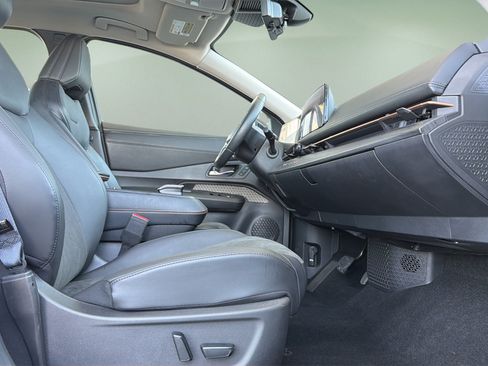 Certified 2023 Nissan Ariya FWD image 11