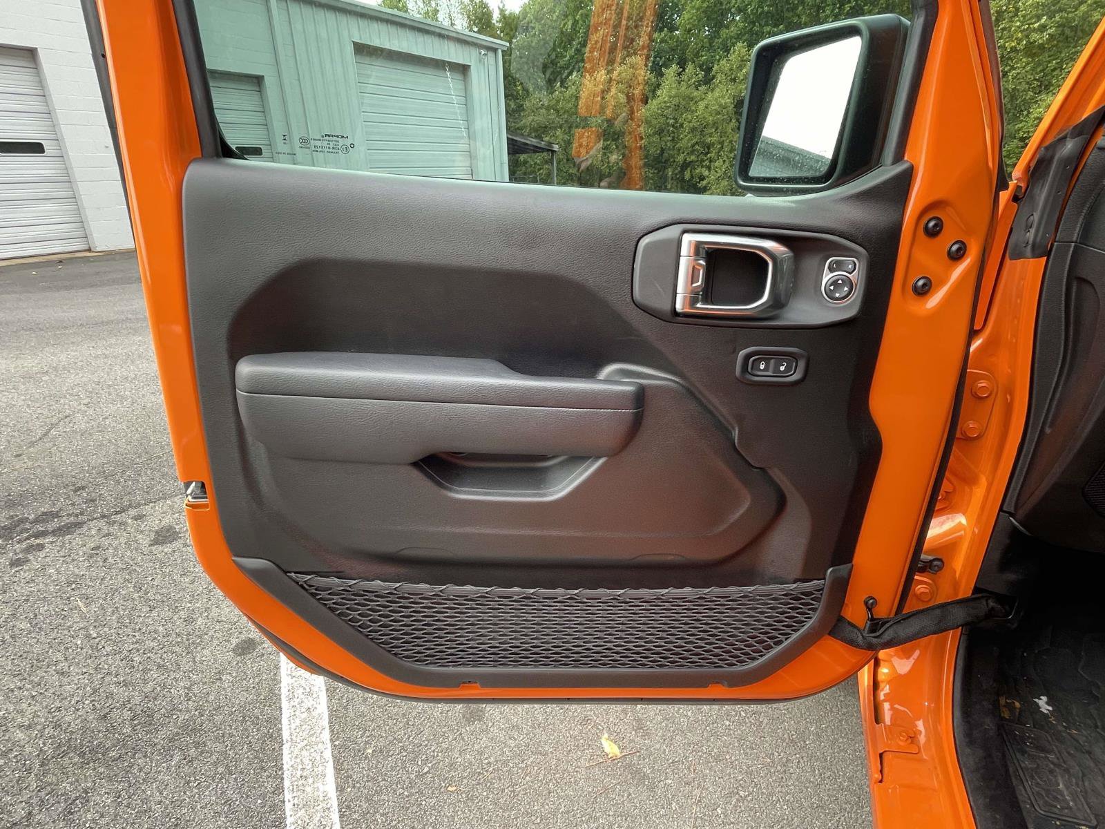Used 2025 Jeep Wrangler Unlimited Sport AWD/4WD image 18