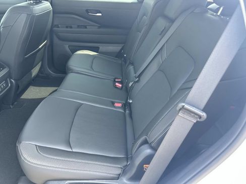 New 2026 Nissan Pathfinder SL AWD/4WD image 21
