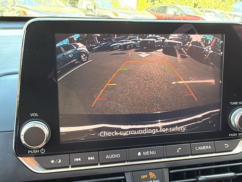 Certified 2022 Nissan Altima 2.5 SV image 14