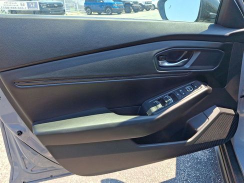 Used 2025 Honda Accord SE image 13