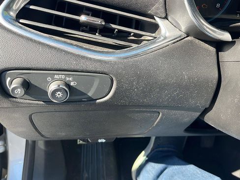 Used 2019 Chevrolet Malibu LT FWD image 14
