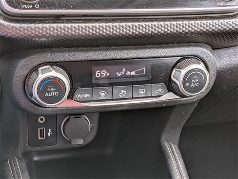 Used 2020 Nissan Kicks SV image 24