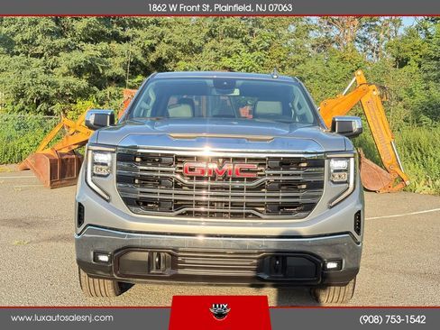 Used 2026 GMC Sierra 1500 SLT AWD/4WD image 3