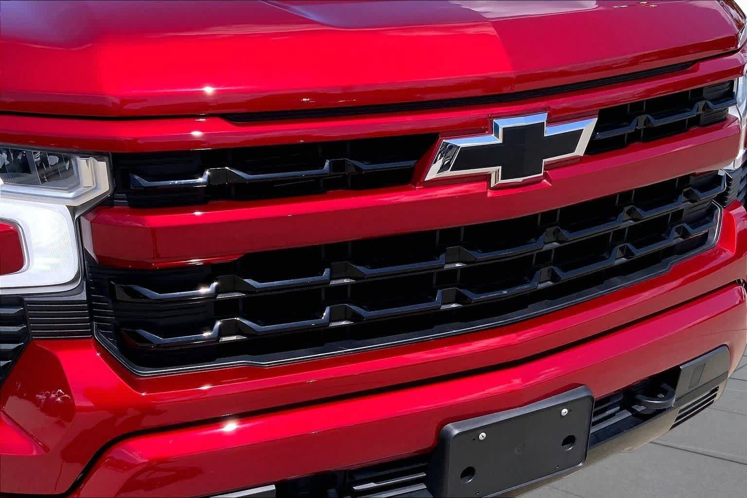 Used 2023 Chevrolet Silverado 1500 RST AWD/4WD image 31