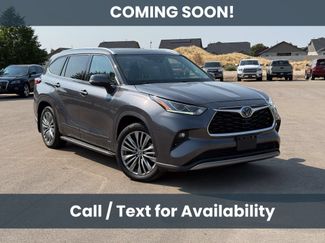 Used 2022 Toyota Highlander Platinum AWD/4WD video 1