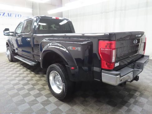 Used 2022 Ford F450 XLT w/ XLT Premium Package image 5