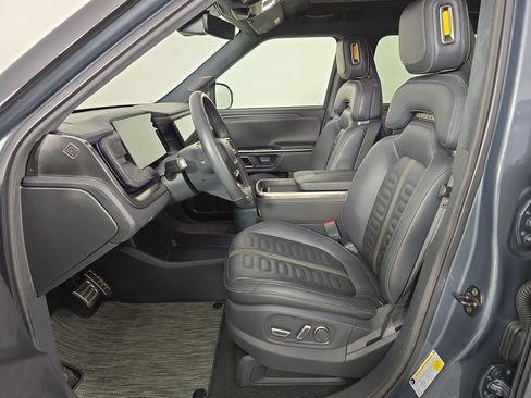 Used 2023 Rivian R1S Adventure Quad AWD/4WD image 20