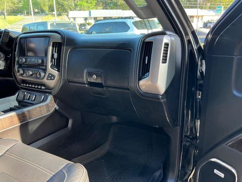 Used 2016 GMC Sierra 2500 Denali w/ Duramax Plus Package image 19