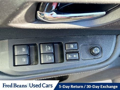 Used 2017 Subaru Outback 2.5i Premium image 7