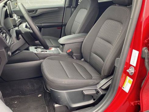 Certified 2025 Ford Escape Active w/ Cold Weather Package AWD/4WD image 2
