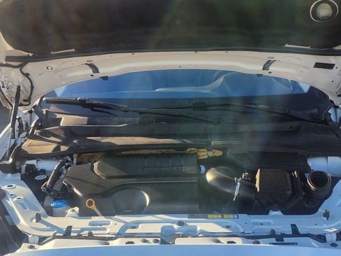 Used 2020 Jaguar E-PACE SE image 20