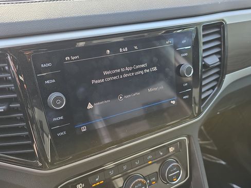 Used 2023 Volkswagen Atlas SE image 24