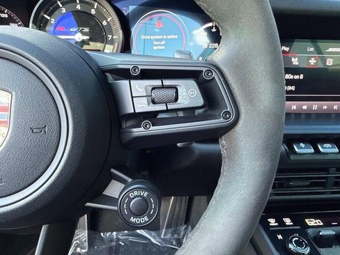 Used 2022 Porsche 911 Cabriolet image 45