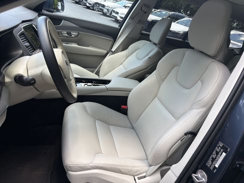 Certified 2024 Volvo XC90 B5 Core w/ Protection Package AWD/4WD image 16