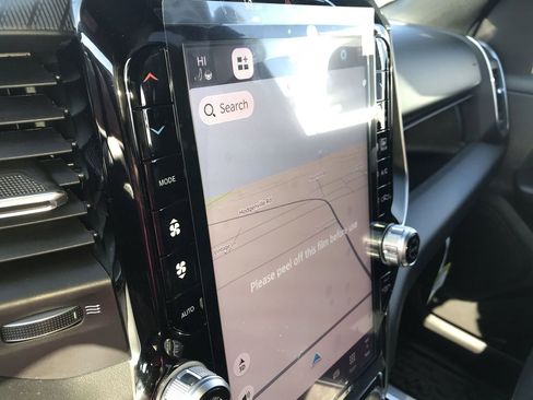 New 2026 RAM 1500 4x4 Crew Cab image 19