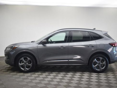 Used 2024 Ford Escape ST-Line w/ Tech Pack #1 AWD/4WD image 13