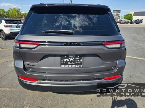New 2026 Jeep Grand Cherokee Altitude AWD/4WD image 4