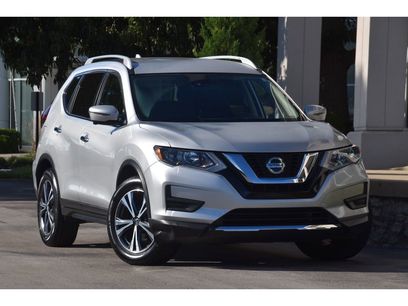 Used 2019 Nissan Rogue SV w/ Premium Package