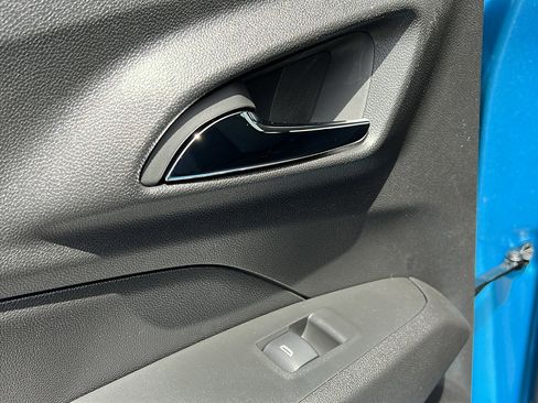 New 2025 Chevrolet Trax ACTIV w/ Driver Confidence Package image 12