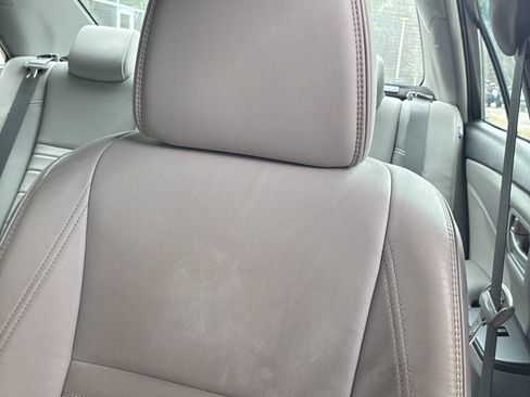 Used 2017 Toyota Camry XLE image 5