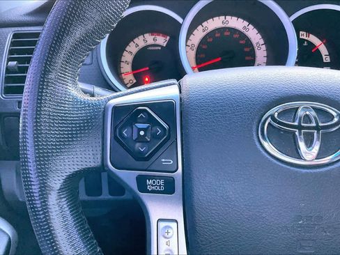 Used 2014 Toyota Tacoma PreRunner image 22