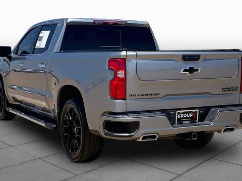Used 2024 Chevrolet Silverado 1500 High Country w/ High Country Premium Package AWD/4WD image 12