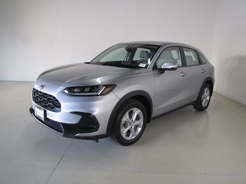 Certified 2023 Honda HR-V LX image 1