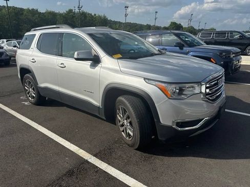 Used 2018 GMC Acadia SLT FWD image 1