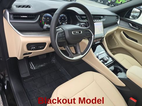 New 2025 Jeep Grand Cherokee Limited AWD/4WD image 23