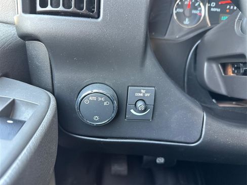 Used 2022 Chevrolet Express 2500 w/ Driver Convenience Package image 18