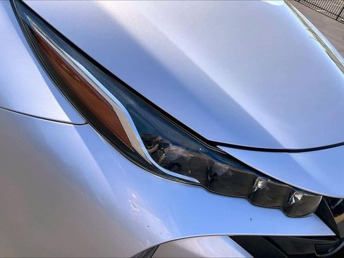 Used 2020 Toyota Prius Prime Limited image 30